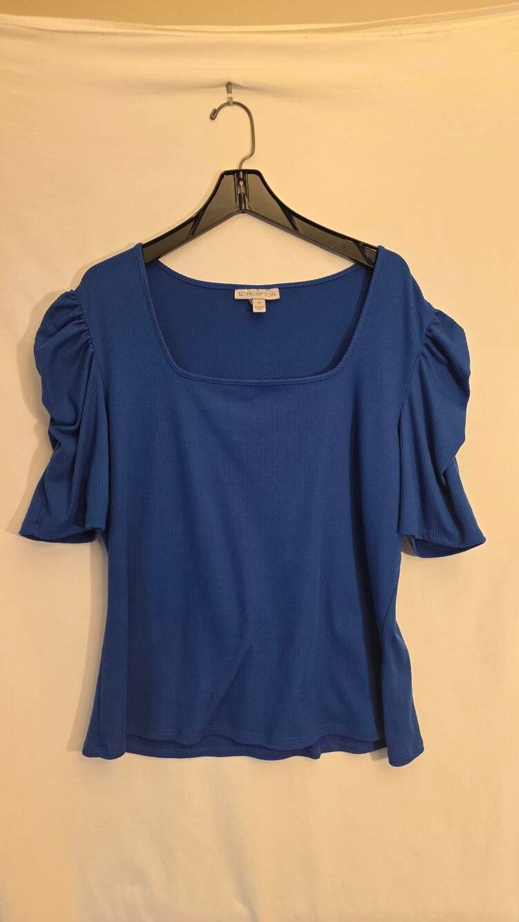 12 Thompson Top Size 2X Blue Ribbed Puff Sleeve Square Neck